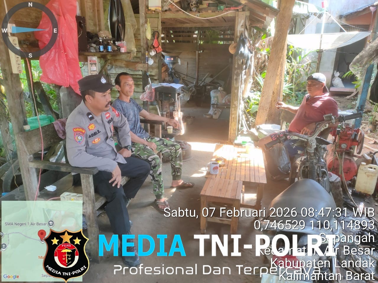 Dengan Senyum dan Dialog, Polisi Hadir Menyapa Warga di Siang Hari