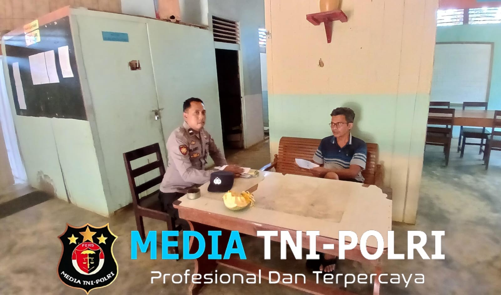 Patroli Siang Regu II Polsek Menjalin Ajak Warga Jaga Kamtibmas Tetap Kondusif