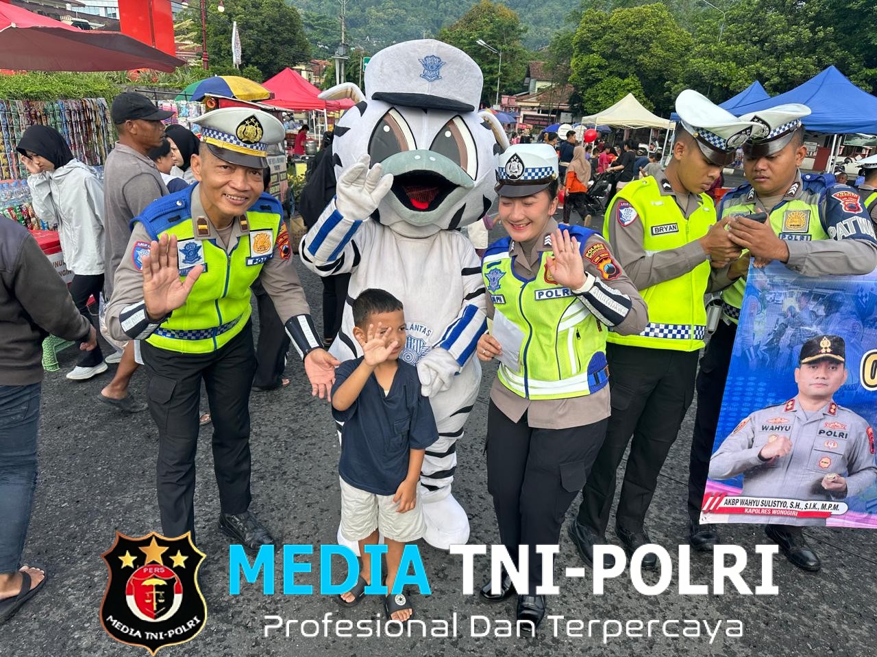Police Art dan Samsat Keliling Warnai Car Free Day Wonogiri, Satlantas Sosialisasikan Ops Keselamatan Candi 2026