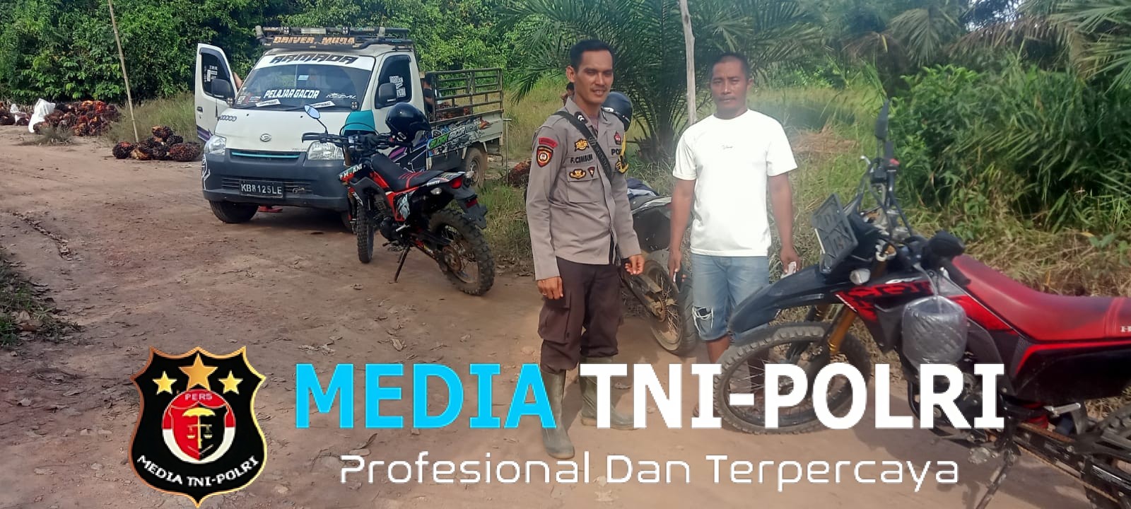 Di Tengah Terik Siang, Polisi Sambangi Warga dan Sampaikan Pesan Keselamatan