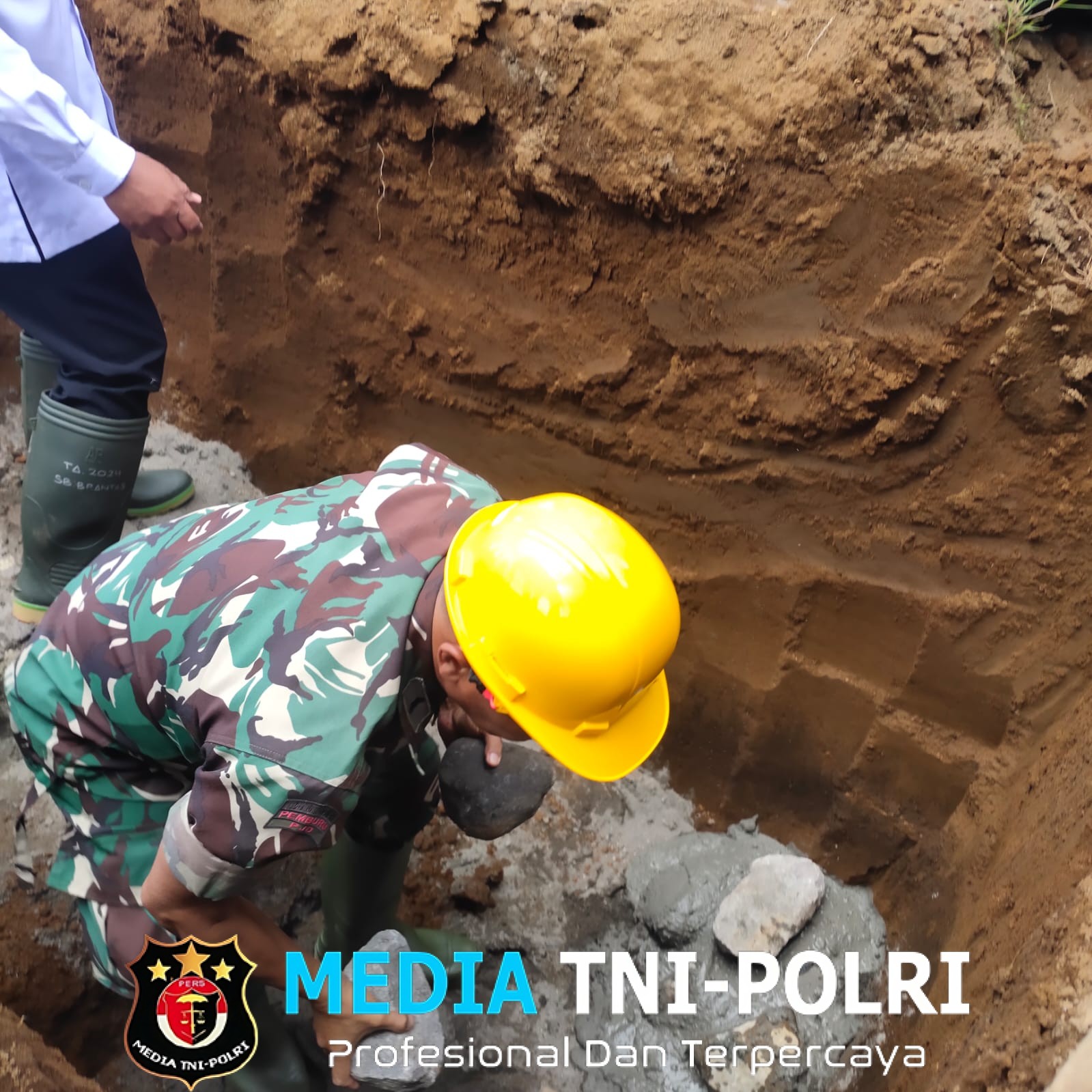 Pelda Abd Kadir Hadiri Peletakan Batu Pertama Gerai Koperasi Merah Putih Desa Sumberbrantas