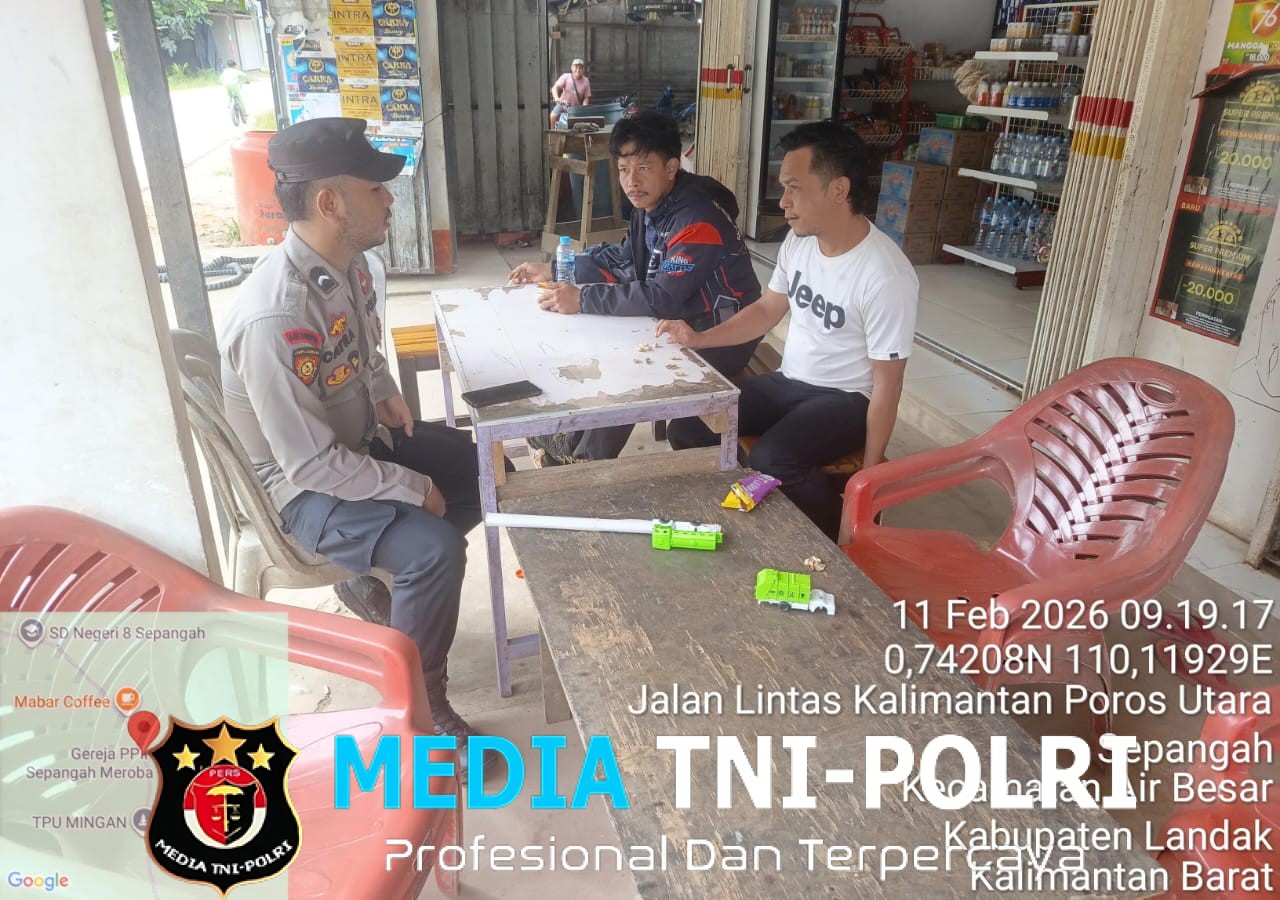 Polisi Hadir di Tengah Warga, Patroli Siang Penuh Keakraban