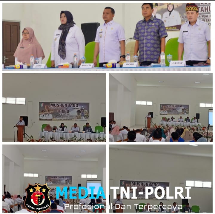 Riyanto Pamungkas – Umi Laila Hadiri Musrenbang Kecamatan Sukoharjo