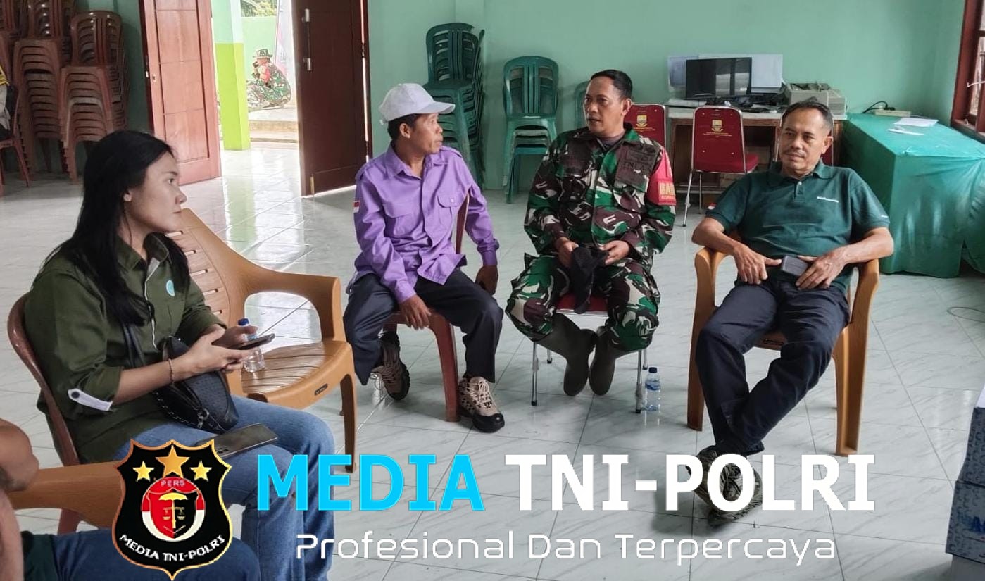 Babinsa Koramil 420-08/Tabir, Sertu Trimo Santoso, Laksanakan Komsos Bersama Para aparatur desa di Desa Rawa Jaya, Kecamatan Tabir Selatan