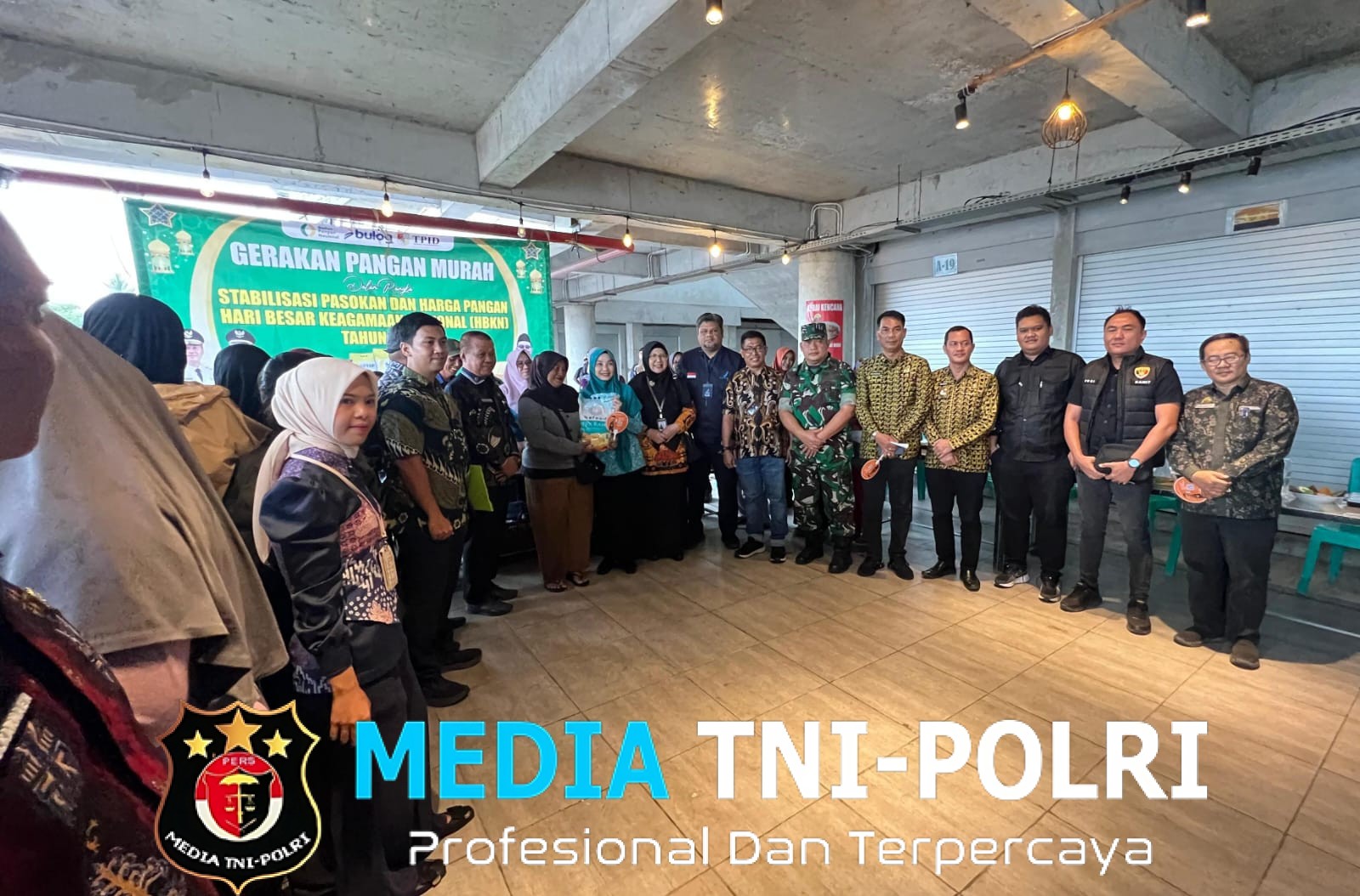 Satgas Pangan Polres Tulang Bawang Barat Hadiri Kegiatan Operasi Pasar Pemerintah Provinsi Dan Daerah di Kecamatan Tulang Bawang Tengah