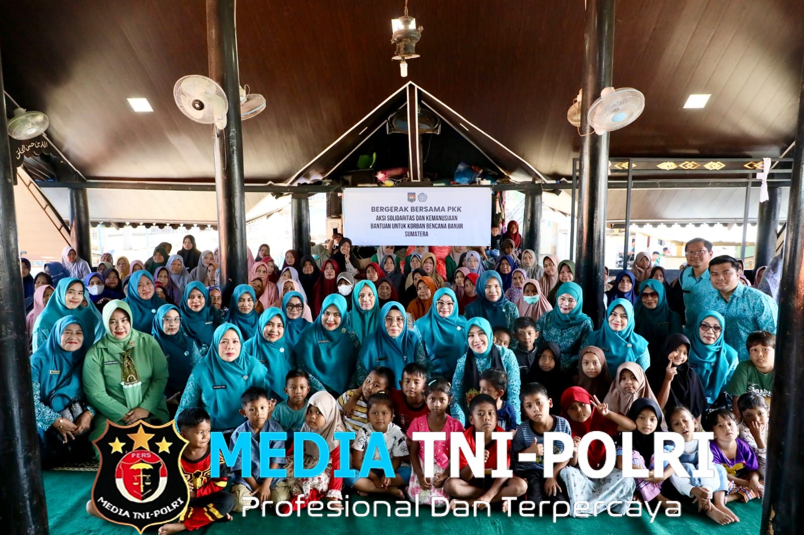 TP PKK Pusat Salurkan Bantuan bagi Korban Banjir Bandang di Kabupaten Pidie Jaya