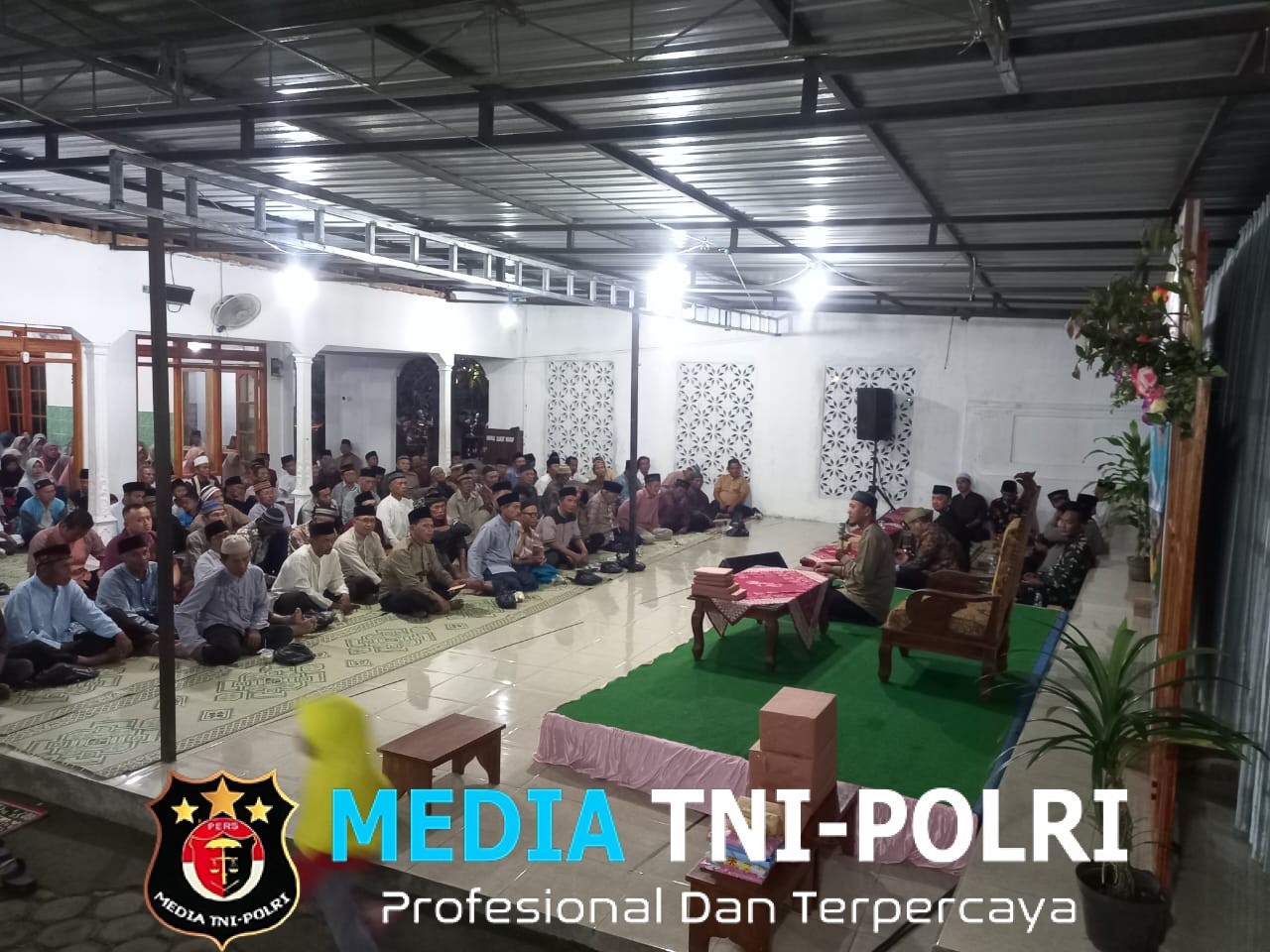 Ratusan Jemaah Hadiri Tabligh Akbar PHBI ke-25 di Manyaran, Polisi Pastikan Pengamanan Kondusif