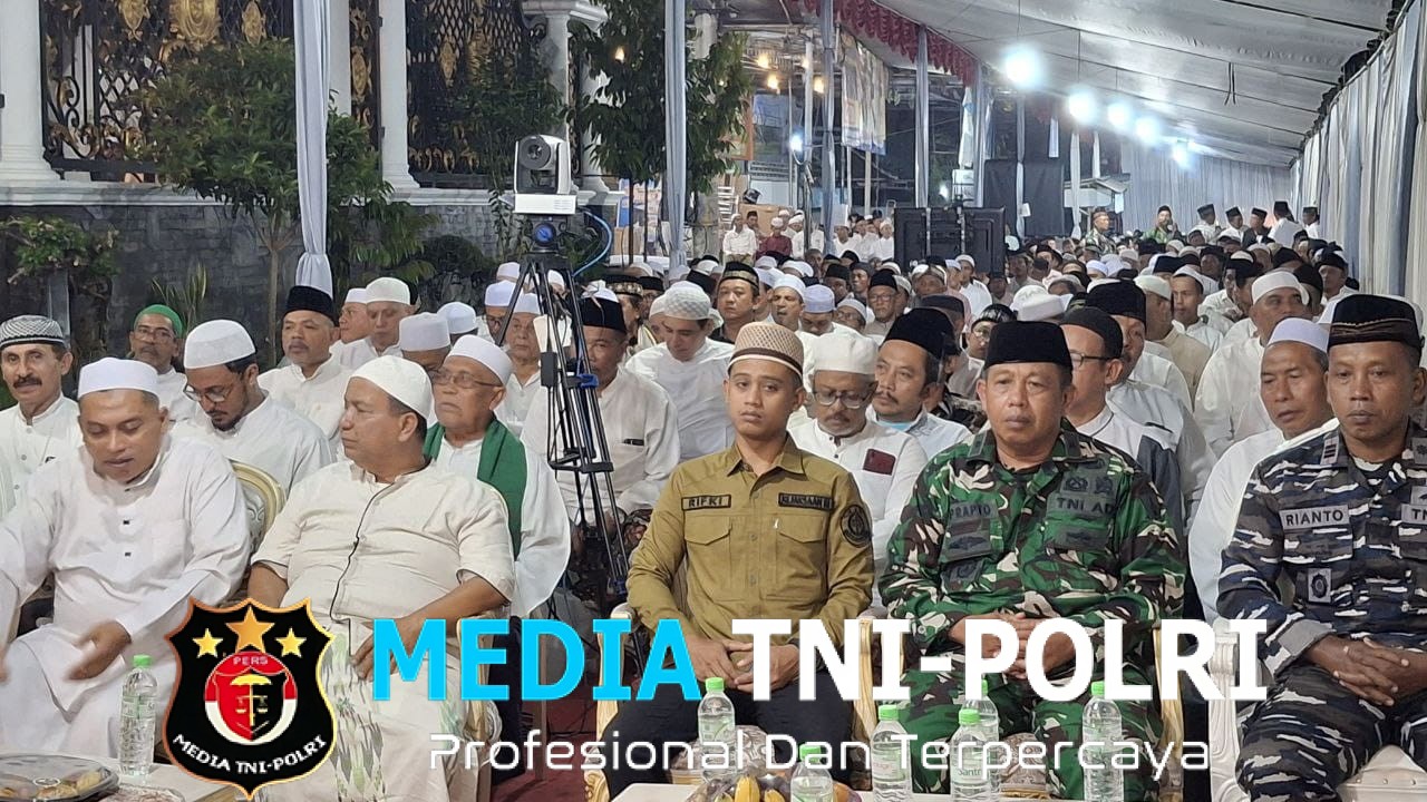 Pererat Ukhuwah Menjelang Ramadhan, Kasdim 0825/Banyuwangi Hadiri Haul Al Habib Alwi Bin Ali Al Haddar di Genteng