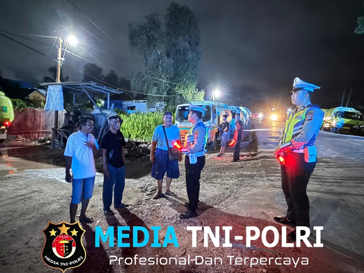 Patroli Petang Antisipasi Laka Lantas dan Balapan Liar, Polantas Menyapa