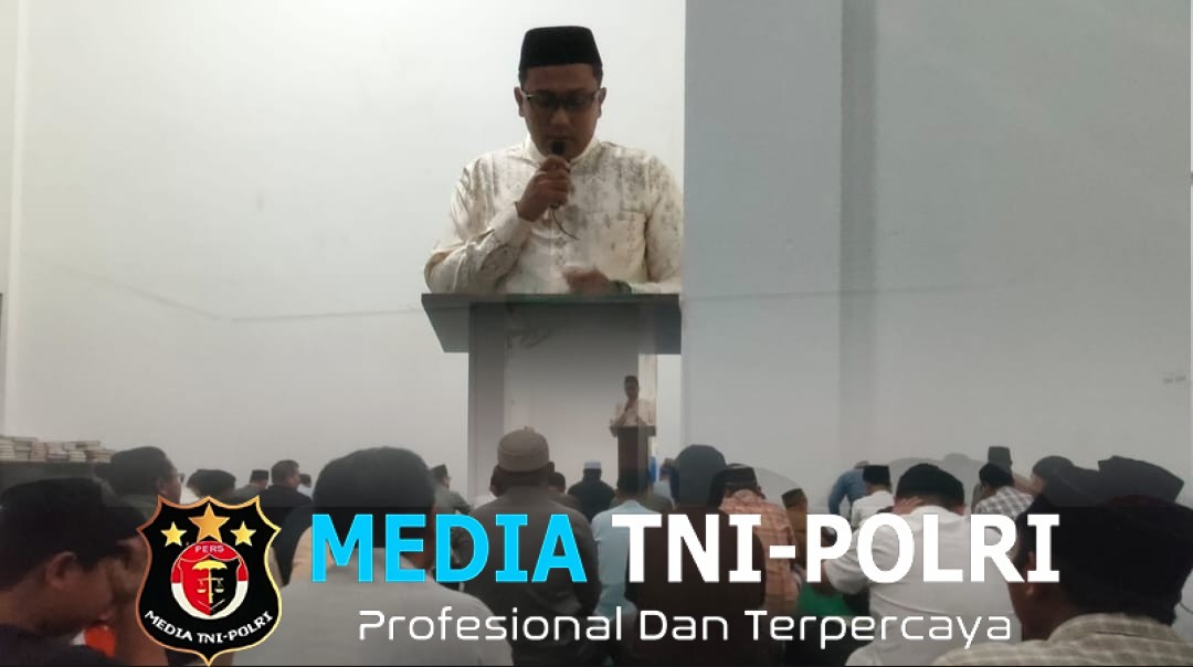 Kapolsek Cikarang Selatan Tarawih Bersama Jamaah Masjid Al Barkah, Ajak Warga Makmurkan Masjid