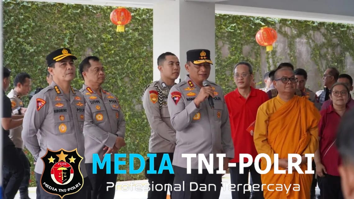 Kapolda Jatim Tinjau Perayaan Imlek di Surabaya, Pastikan Ibadah Berlangsung Aman dan Khidmat