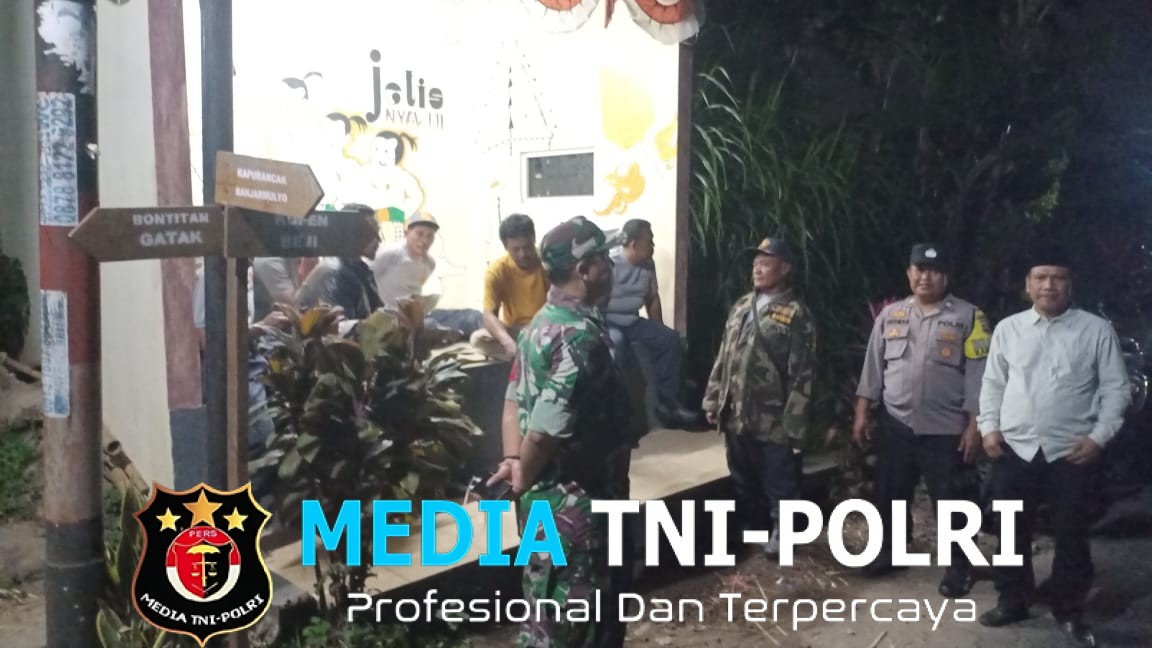 Babinsa Teras Turun Malam! Siskamling Kopen Makin Solid, Keamanan Kian Terkendali