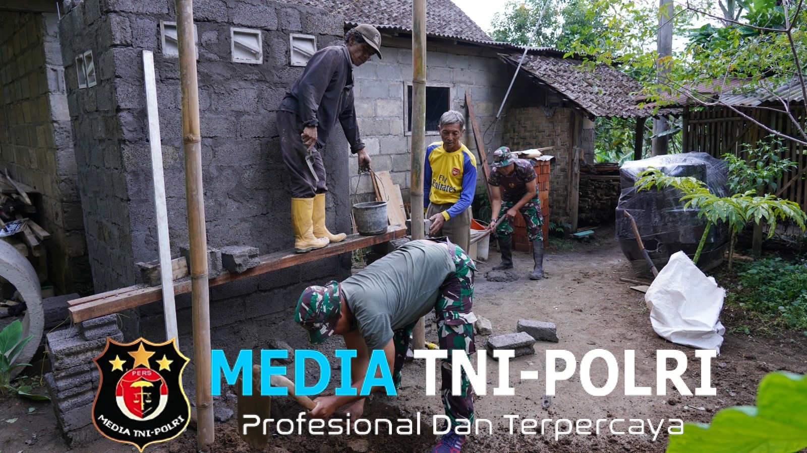 Wujud Kepedulian TNI, Satgas TMMD Ke 127 Bangun MCK Layak Untuk Warga Desa Krisik