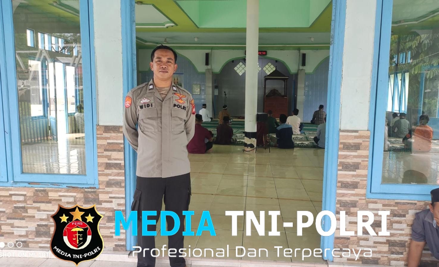 Pengamanan Sholat Jum’at di Masjid Nurul Yaqin Berjalan Aman dan Kondusif