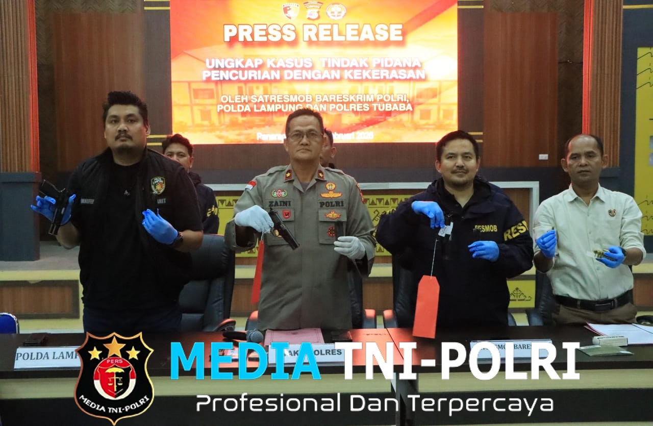 Polres Tulang Bawang Barat Gelar Press Release, Paparkan Keberhasilan Pengungkapan Kasus Curas 800 juta Bersenpi