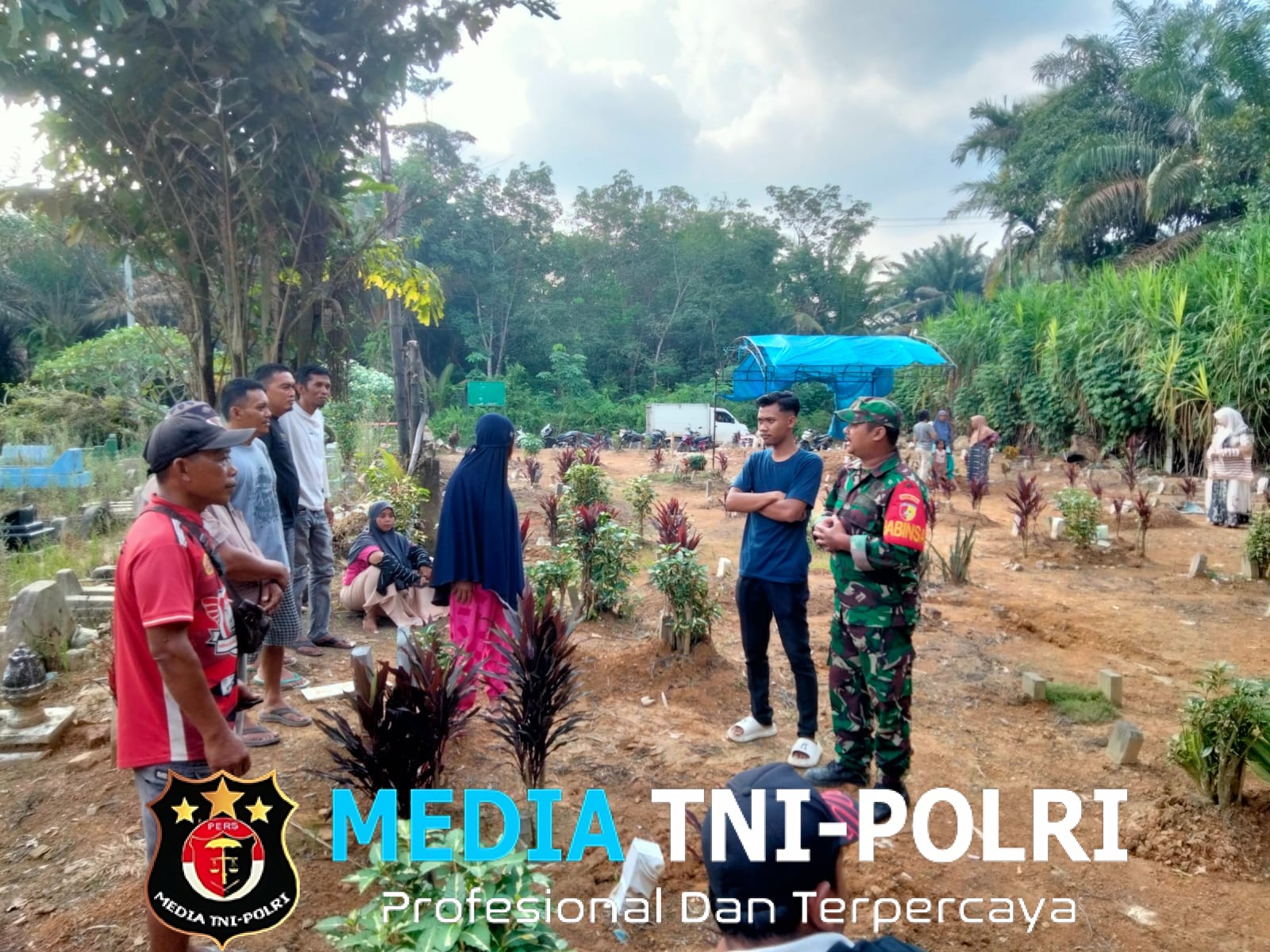 Babinsa Koramil 420-08/Tabir, Koptu Simuslim, Laksanakan Komsos Bersama Masyarakat Desa Sumber Agung, Kecamatan Margo Tabir