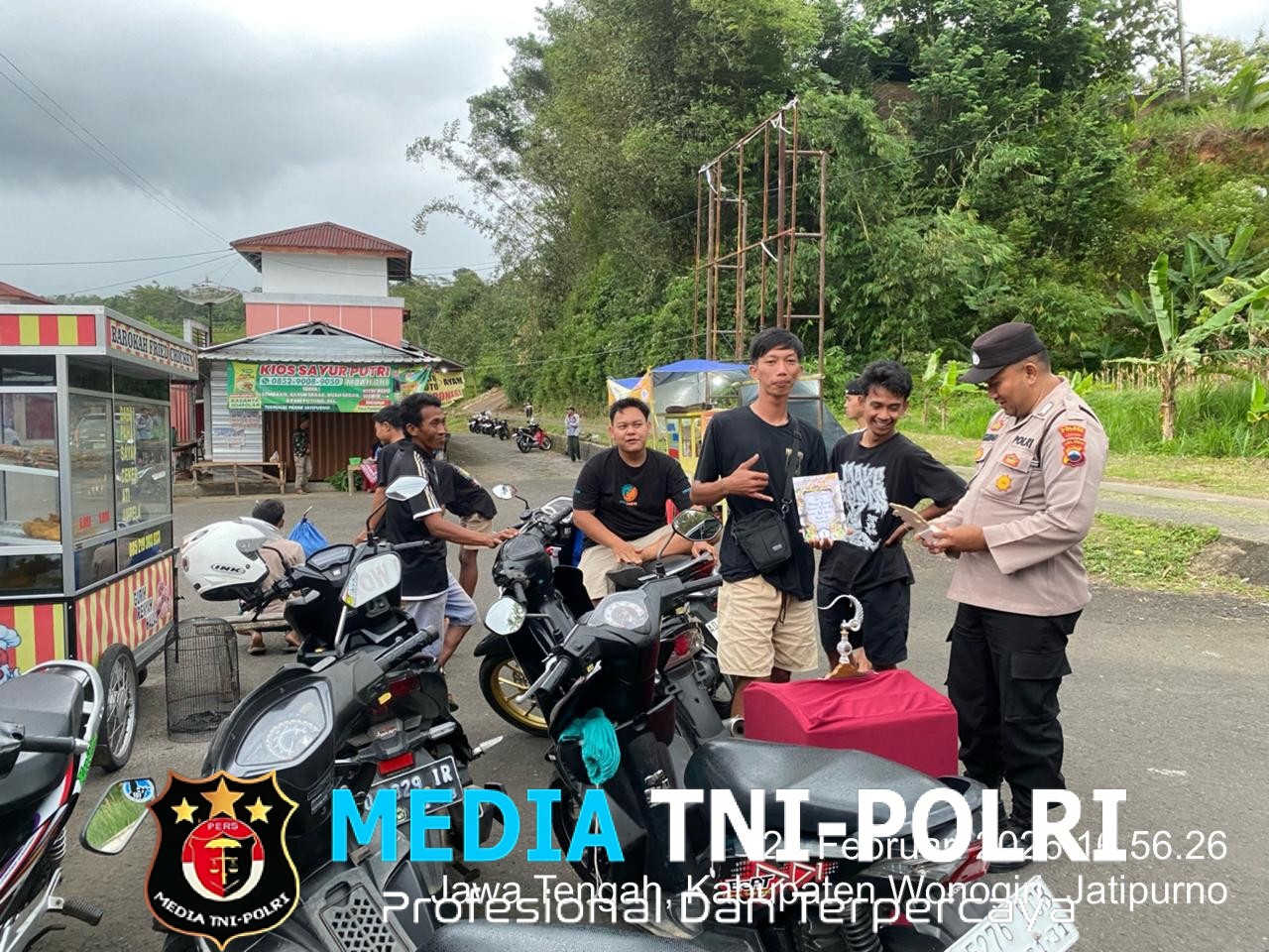 Patroli Ngabuburit Polres Wonogiri Jaga Keamanan Warga Jelang Berbuka Puasa