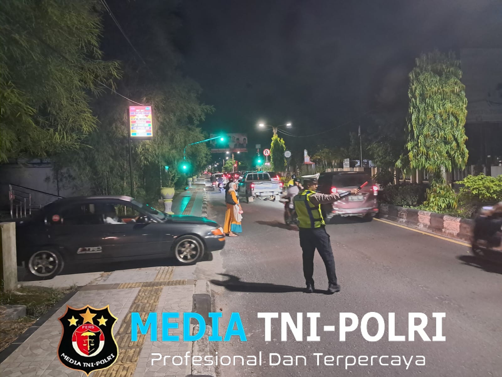 Pastikan Keamaman Jamaah Sholat Terawih, Polres Kotim Giatkan Pengamanan Sholat Tarawih di Masjid Al-Falah Sampit