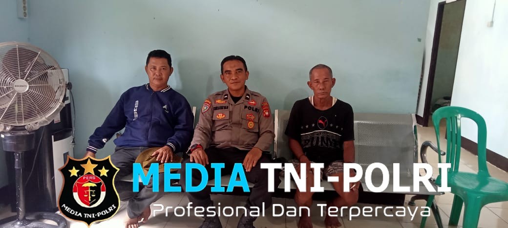 Hangat dan Penuh Kekeluargaan, Kanit Binmas Polsek Sebangki Silaturahmi ke Rumah Warga