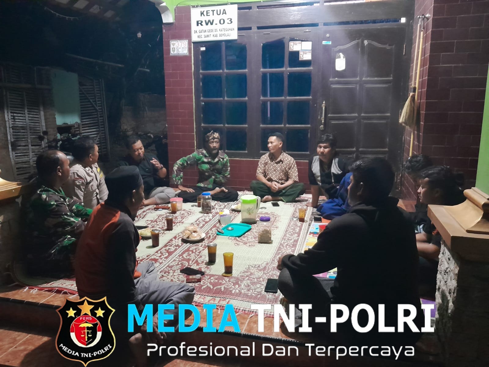 Patroli Ramadan Babinsa Sawit, Hadir di Tengah Warga Jaga Kamtibmas Tetap Kondusif