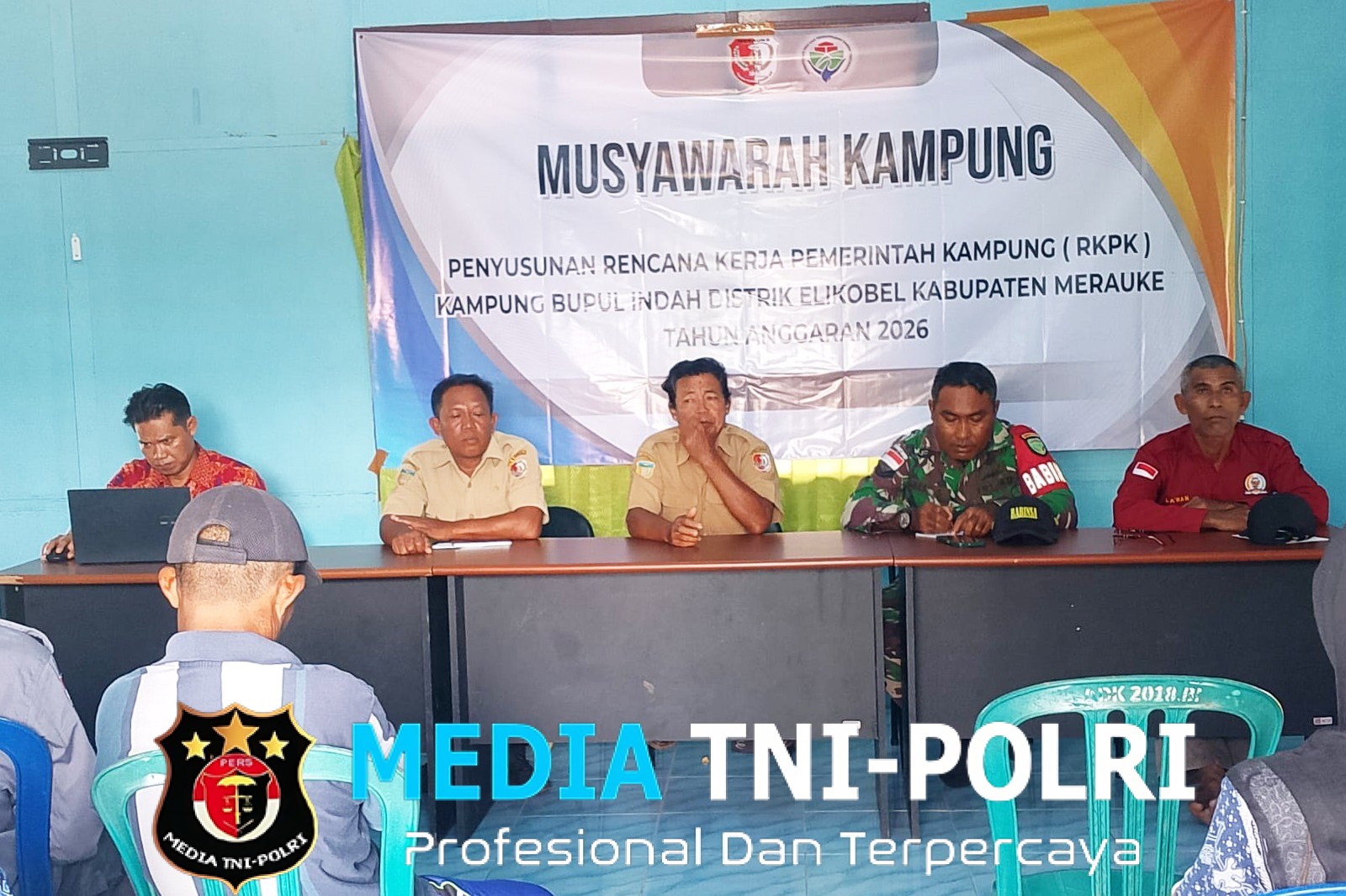 Babinsa Bupul Hadiri Muskam, Tegaskan Pentingnya Transparansi Dalam Membangun Kampung