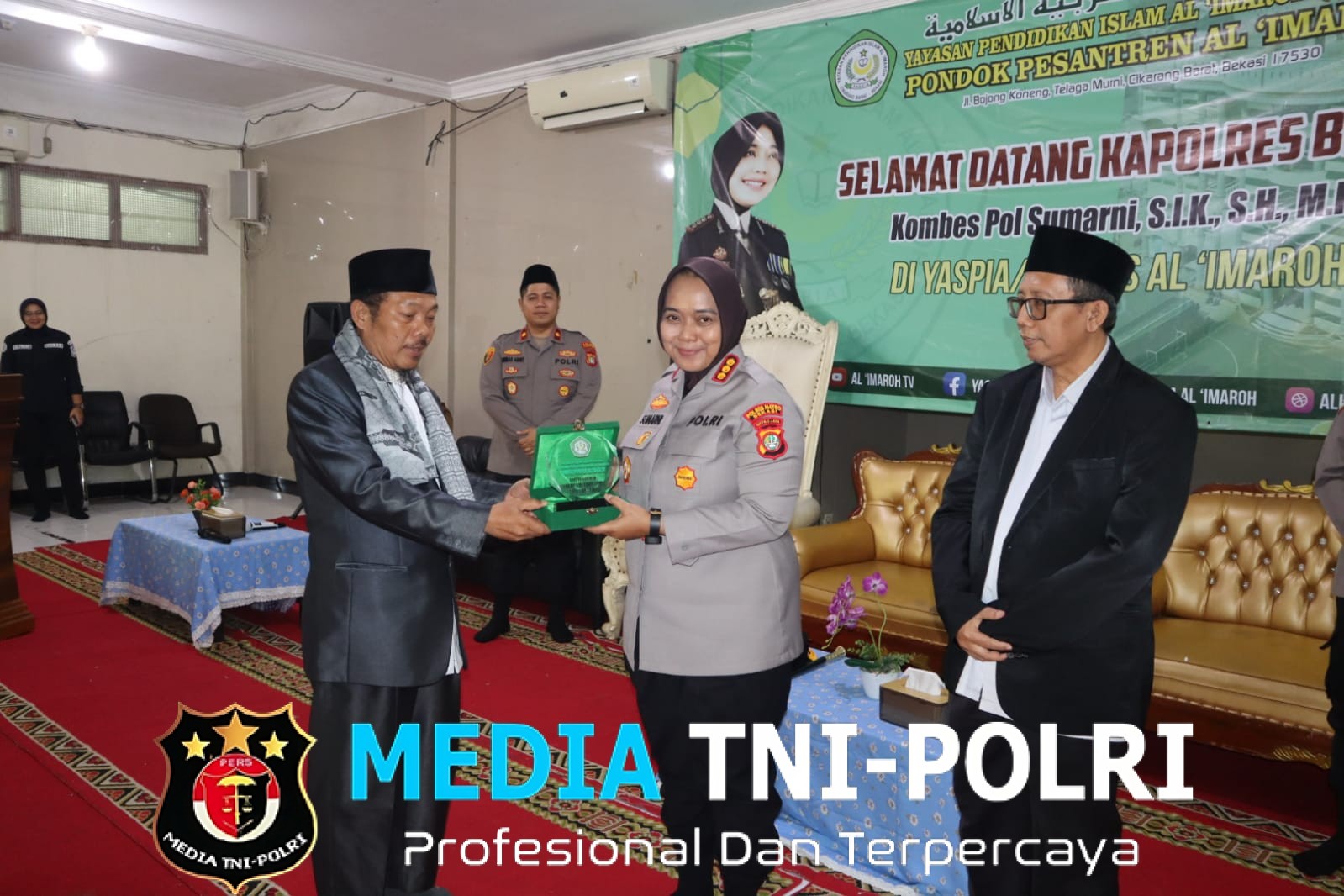 Hangatnya Silaturahmi Ramadhan, Kapolres Metro Bekasi Hadir Menginspirasi Santri Al Imaroh