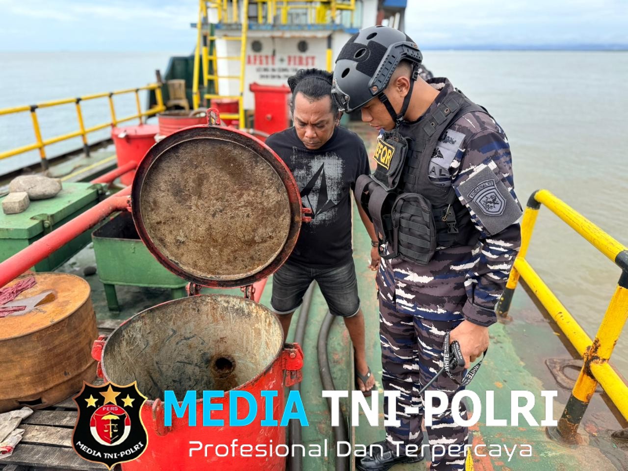 TNI AL Gagalkan Aksi Diduga Distribusi BBM Ilegal di Perairan Makassar