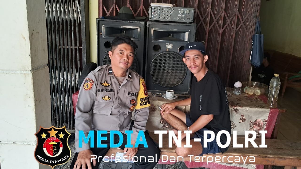 Patroli Rutin Polsubsektor Jelimpo Untuk Menjaga Kamtibmas Tetap Kondusif Di Wilayahnya