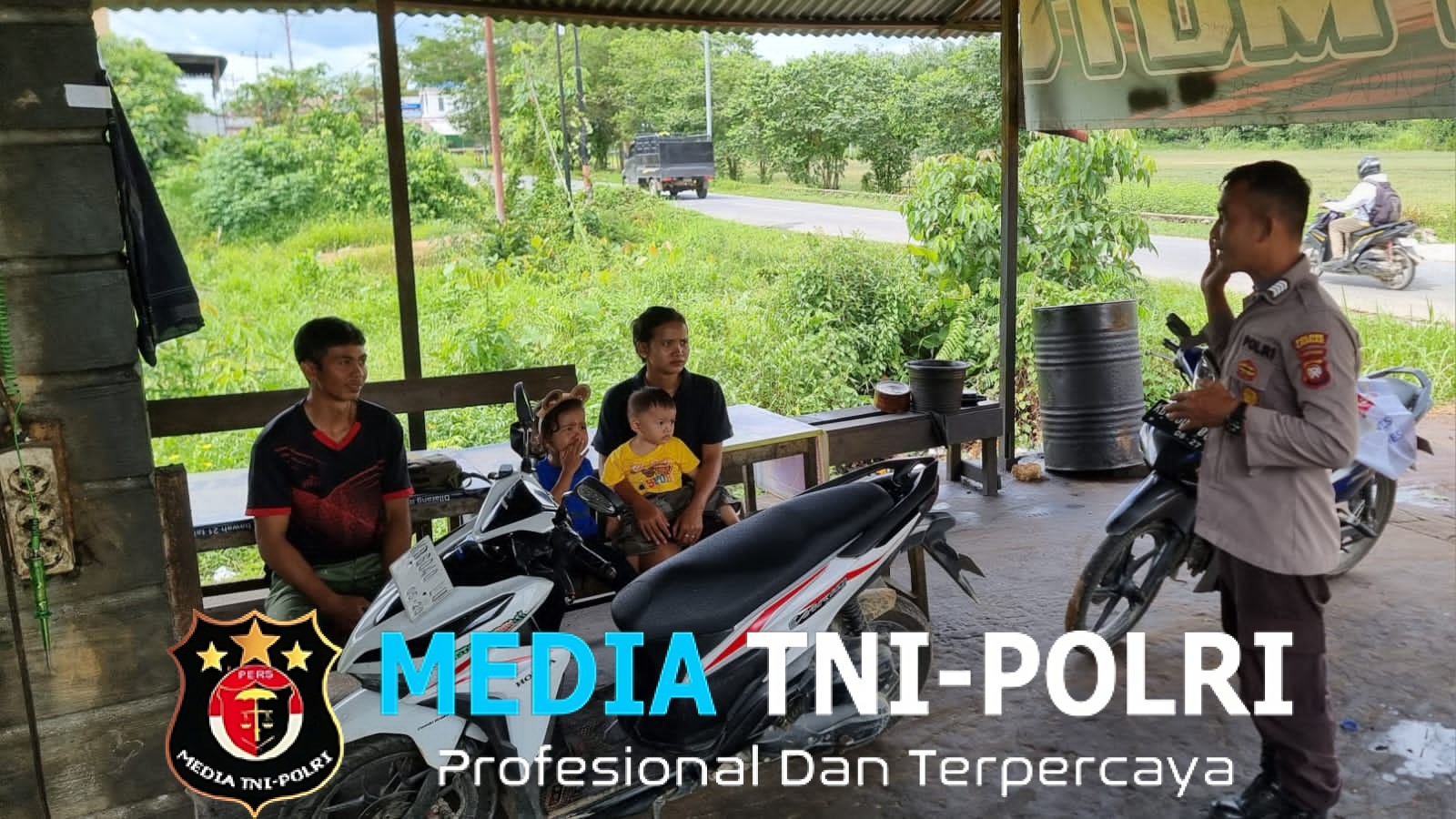 Patroli Siang, Personel Polsek Menjalin Ajak Warga Desa Menjalin Jaga Kamtibmas