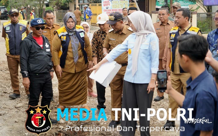 Bupati Dan Wakil Bupati Pringsewu Dampingi Wakil Gubernur Lampung Tinjau Perbaikan Jalan Provinsi Di AMBARAWA