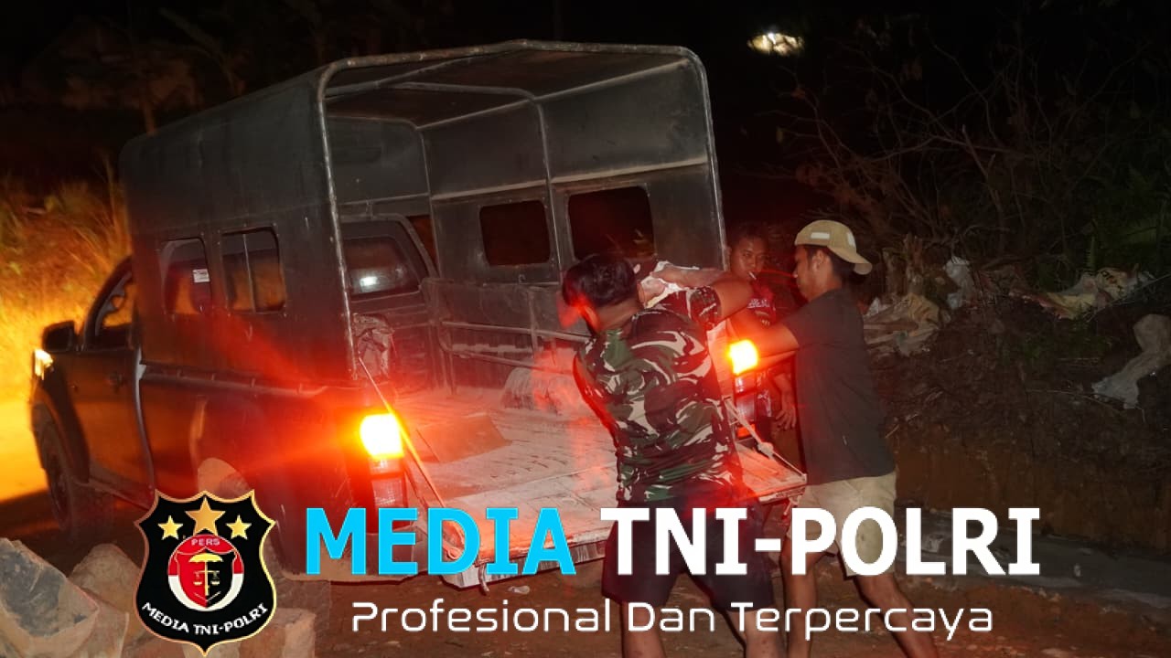 Gelapnya Malam Tak Menyurutkan Semangat Satgas TMMD Reguler ke-127 Kodim 1015/Sampit