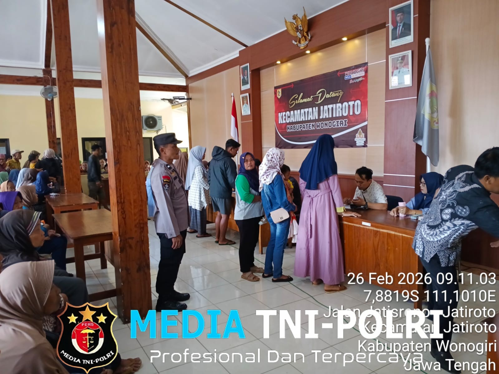 Polsek Jatiroto Kawal Penyaluran BLTS , 1.090 KPM Terima Bantuan