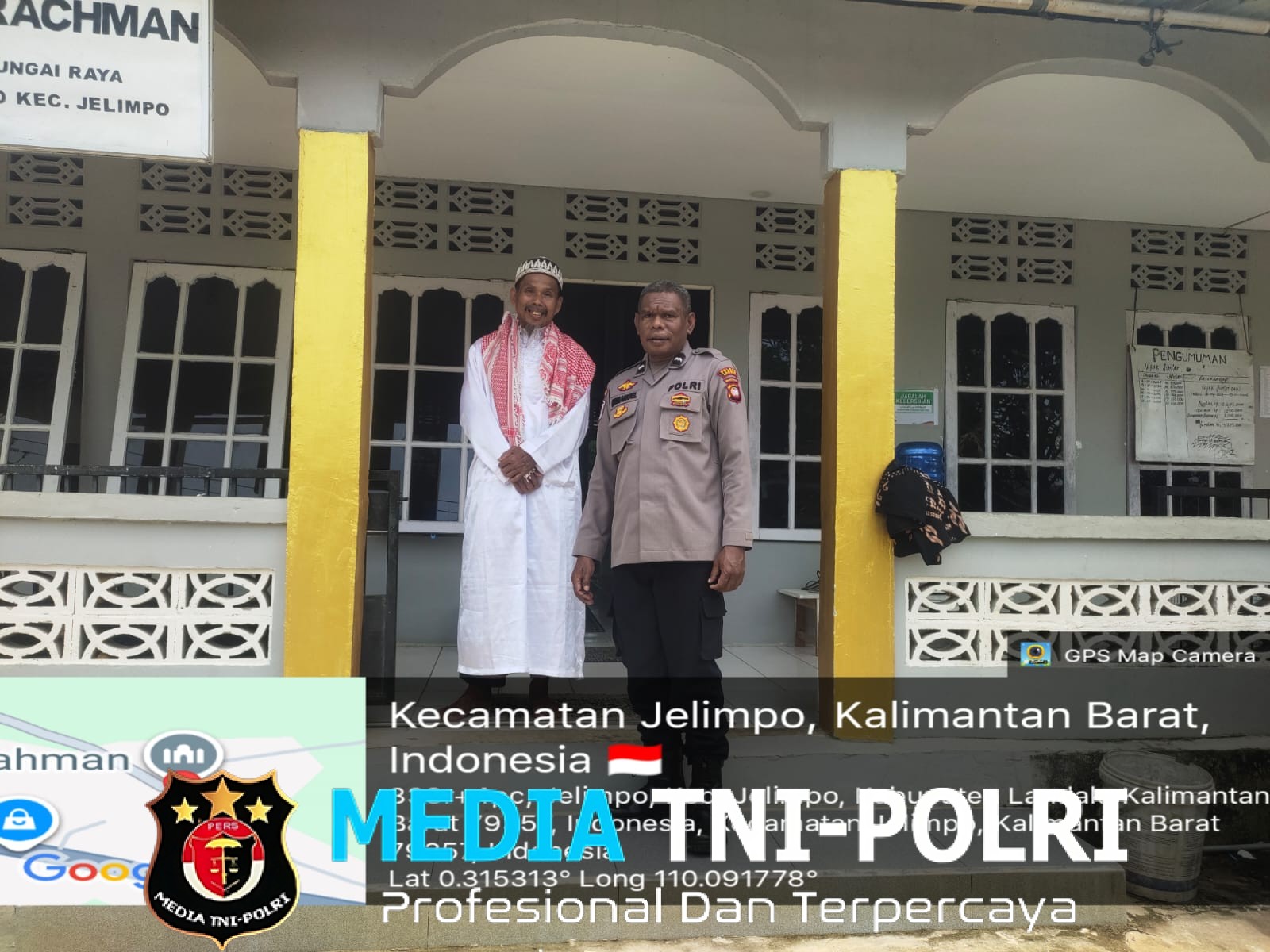 Polsek Ngabang Laksanakan Pengamanan Shalat Jumat di Masjid Baiturrahman Ngabang Dan Masjid Baiturrachman Jelimpo Situasi Kondusif