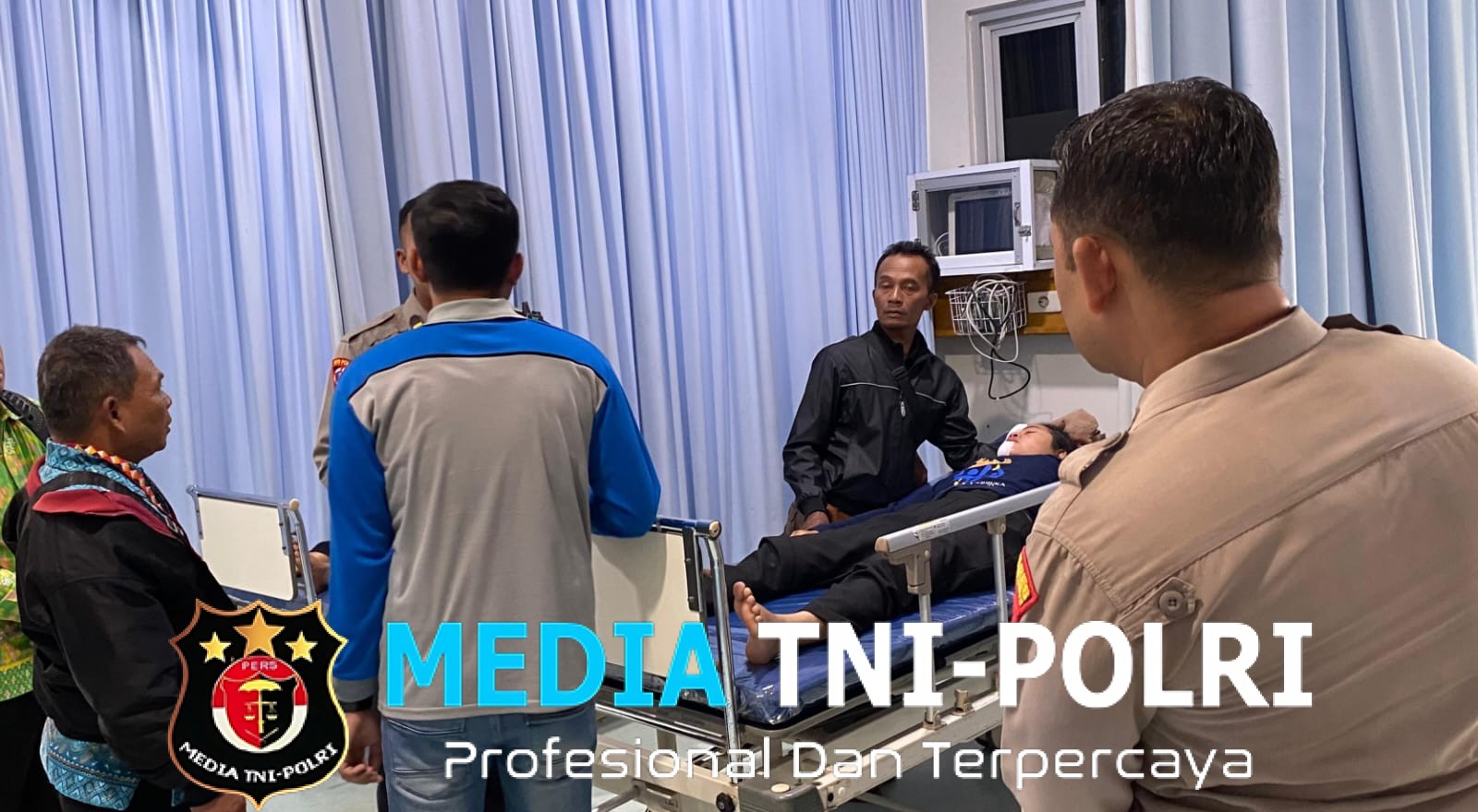 Pamapta Polres Tanggamus Gerak Cepat Identifikasi dan Evakuasi Pengendara Korban Ranting Patah di Kota Agung Timur