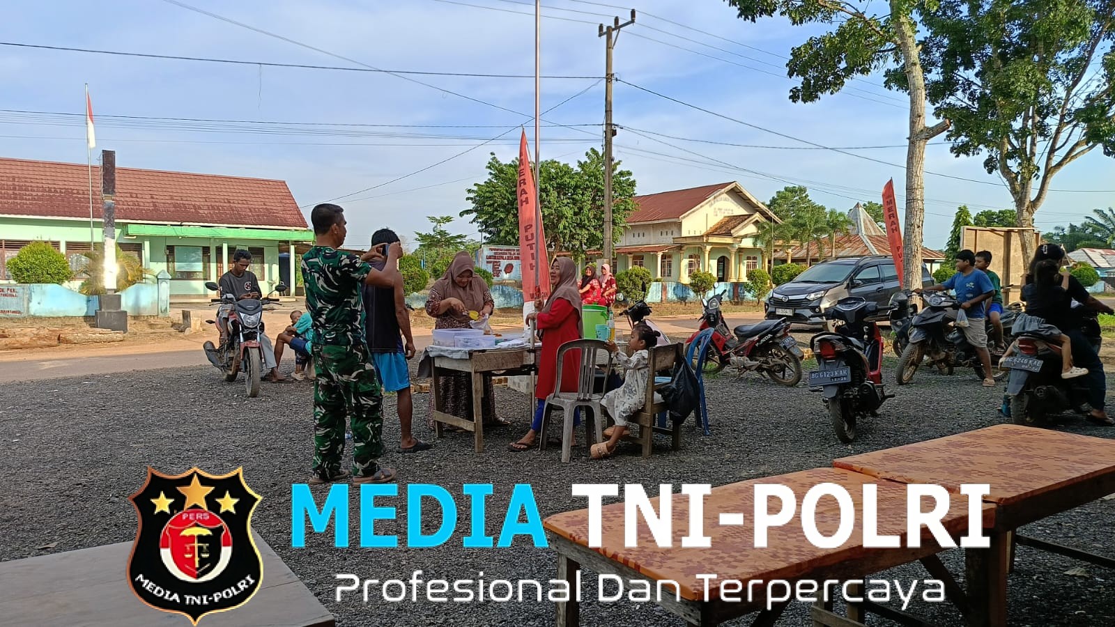 Manfaatkan Halaman Koperasi Merah Putih, Kodim 0402/OKI-OI Gelar Bazar Ramadan yang Banjir Pengunjung