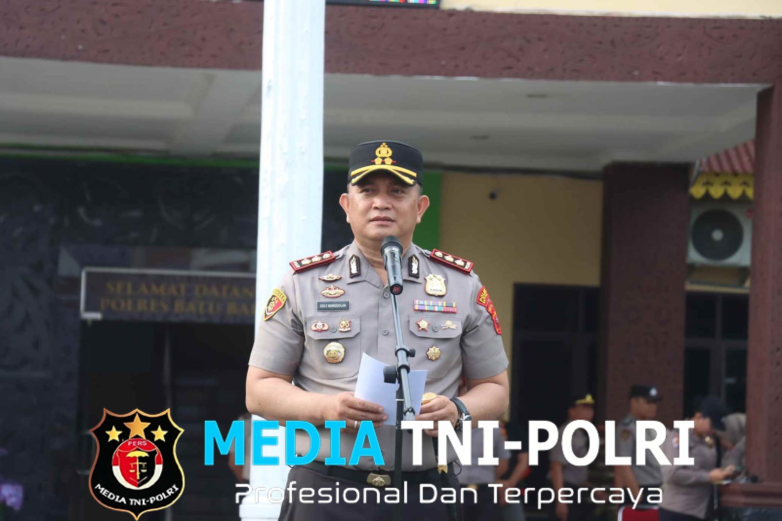 Kapolres Batu Bara Berikan Penghargaan kepada 15 Personel Berprestasi, Tingkatkan Semangat Kerja dan Dedikasi di Lingkungan Polres