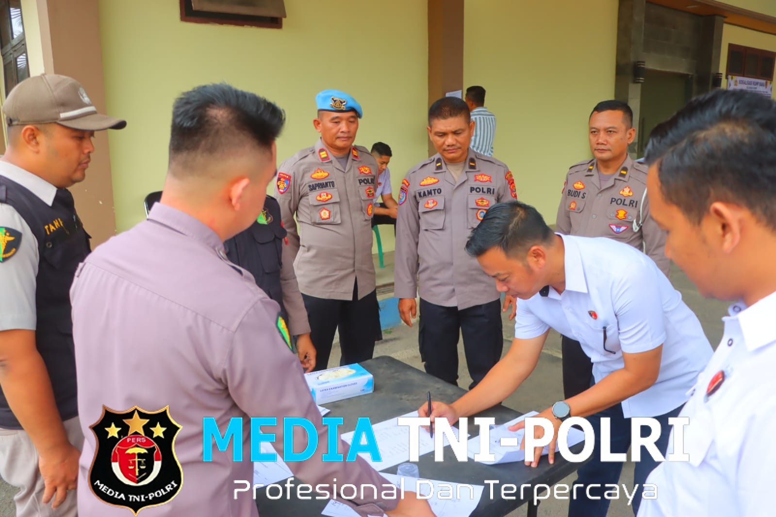Upaya Pengawasan Internal, Perwira Polres Lampung Tengah Dicek Urine