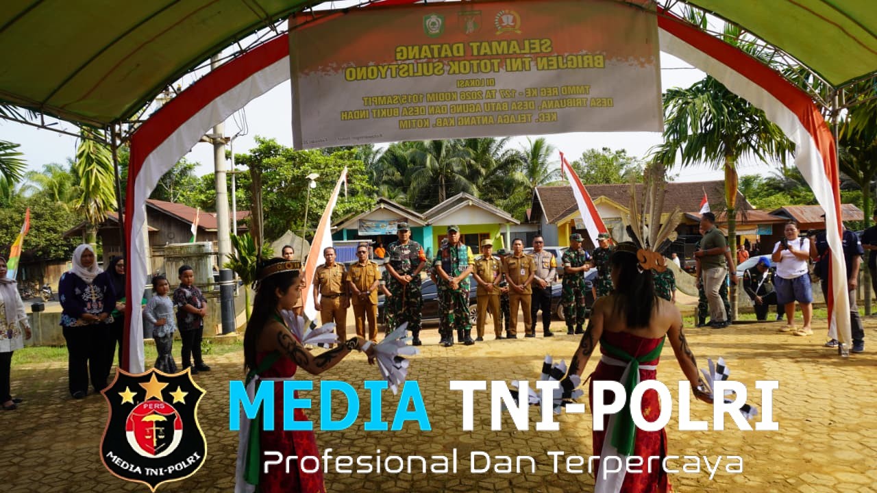 Tim Wasev Disambut Dengan Tarian Dayak Di Lokasi TMMD Ke 127 Kodim 1015/Sampit