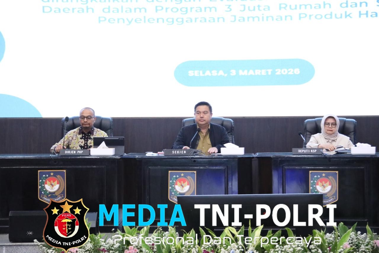 Sekjen Kemendagri Minta Pemda Tetap Siaga Jaga Pasokan hingga Lebaran