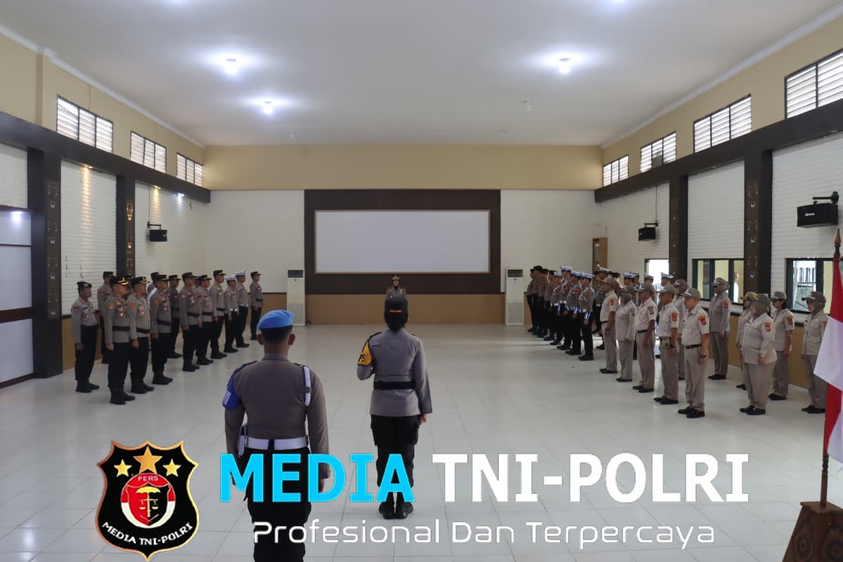 Polres Lampung Timur Gelar Upacara Kenaikan Pangkat Pengabdian