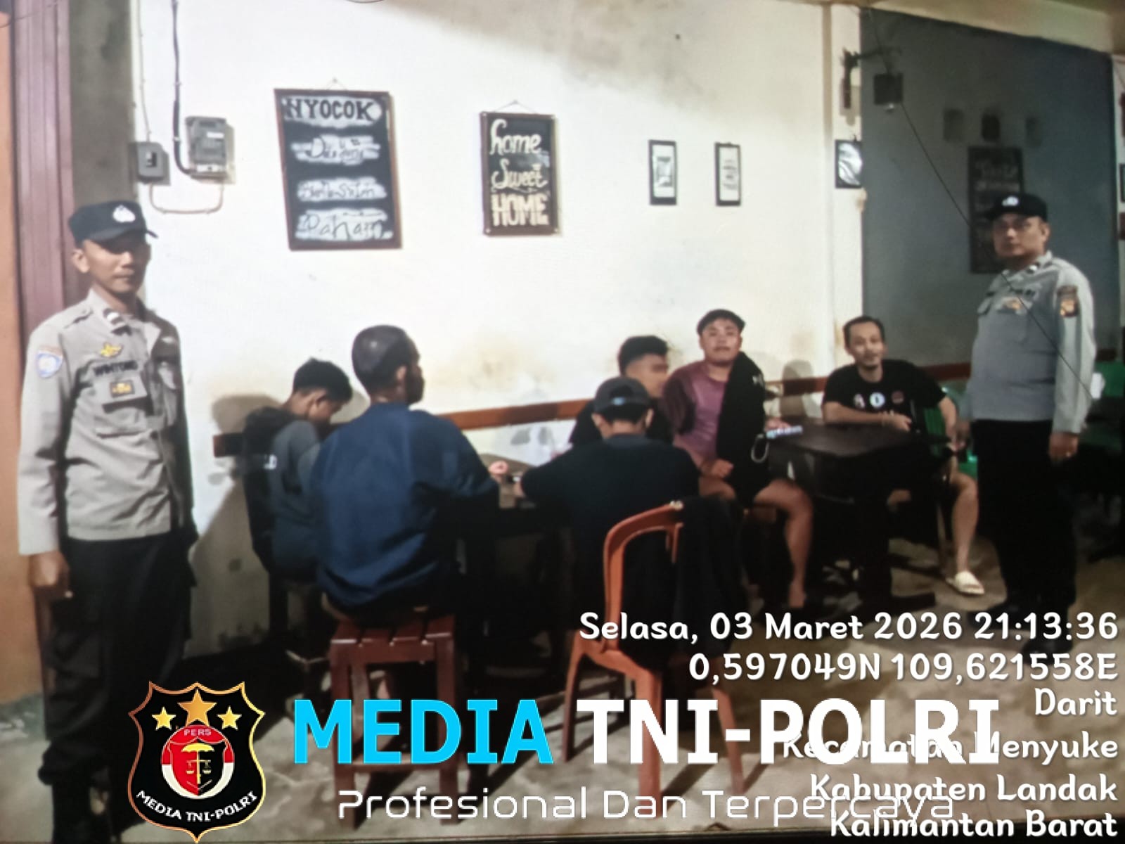 Patroli Rutin Malam Hari yang di Lakukan Oleh Samapta Polsek Menyuke