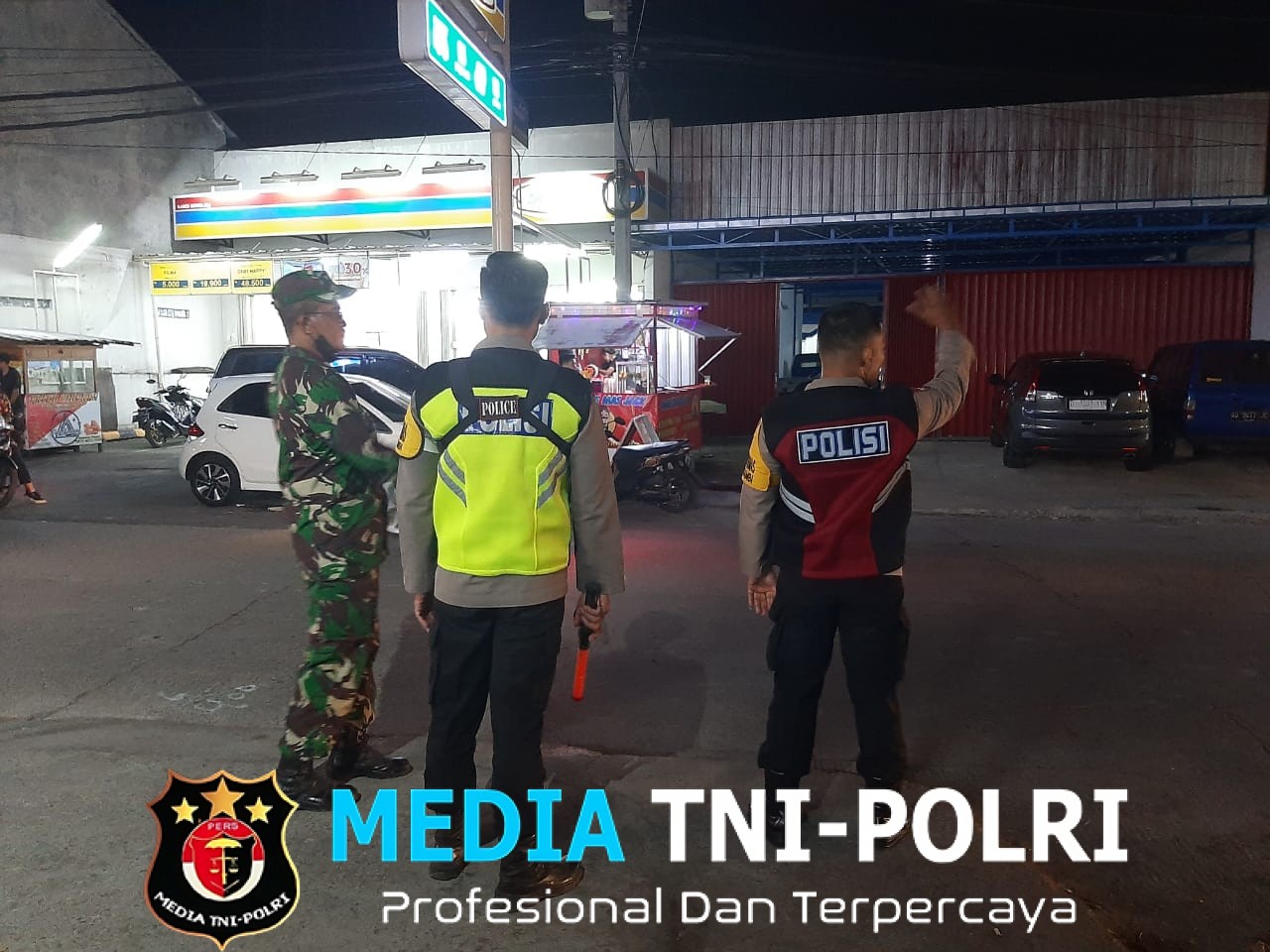 Gerak Cepat Babinsa Sambi Sapu Malam, Tegaskan Tak Ada Ruang bagi Gangguan Kamtibmas