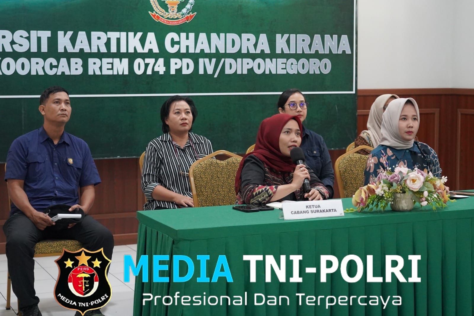 Persit Kartika Chandra Kirana Cabang L Kodim 0735/Surakarta Ikuti Zoom Meeting Sosialisasi Program PERSIT BISA 2