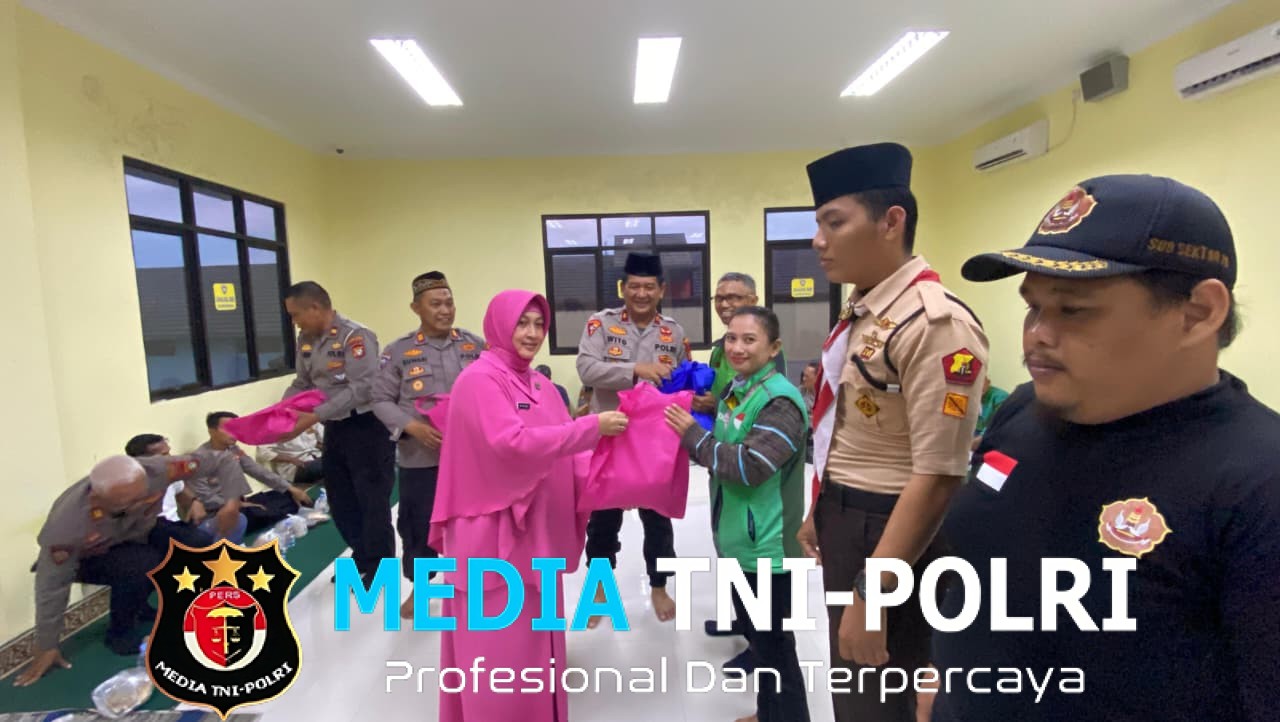 Polsek Babelan Gelar Bukber dan Bakti Sosial Bersama Potmas