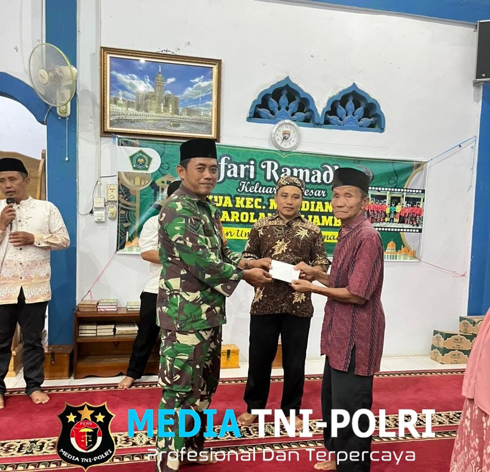 Babinsa Koramil 420-03/Pauh Hadiri Safari Ramadhan dan Salurkan Bantuan untuk Kaum Dhuafa di Desa Butang Baru