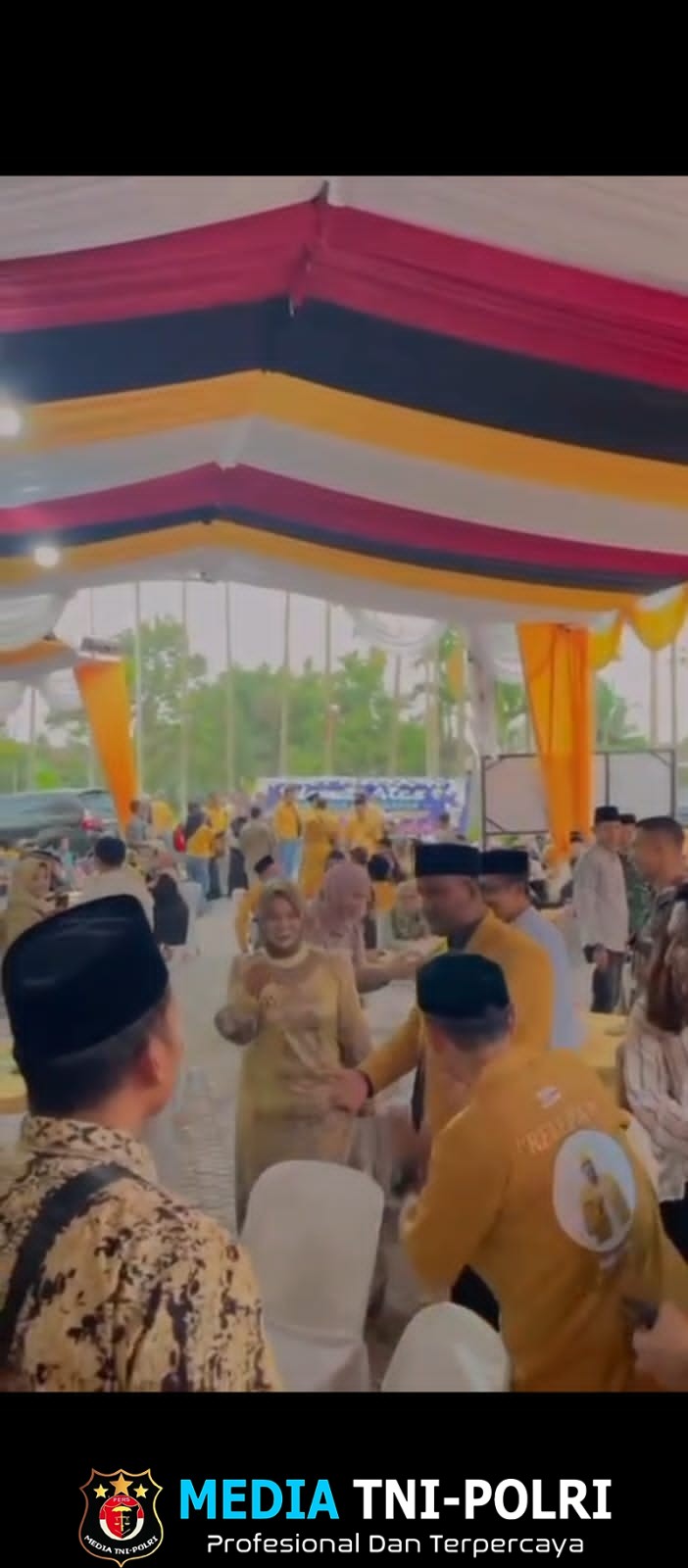 DPC Partai Hanura Kabupaten Langkat Melaksanakan Buka Bersama Serta Membagikan Sembako Juga Uang Tali Asih Kepada Anak Yatim Dan Dhuafa