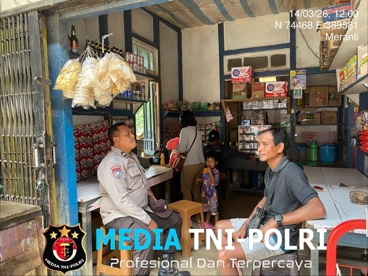 Lewat Patroli Siang, Polisi Pererat Silaturahmi dan Sampaikan Pesan Keamanan