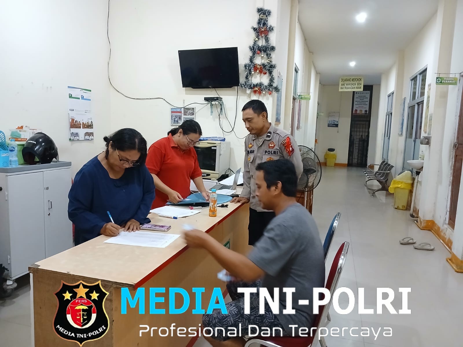 Wujud Nyata Kehadiran Polri, Patroli Malam Sambangi Warga Hingga Pelosok