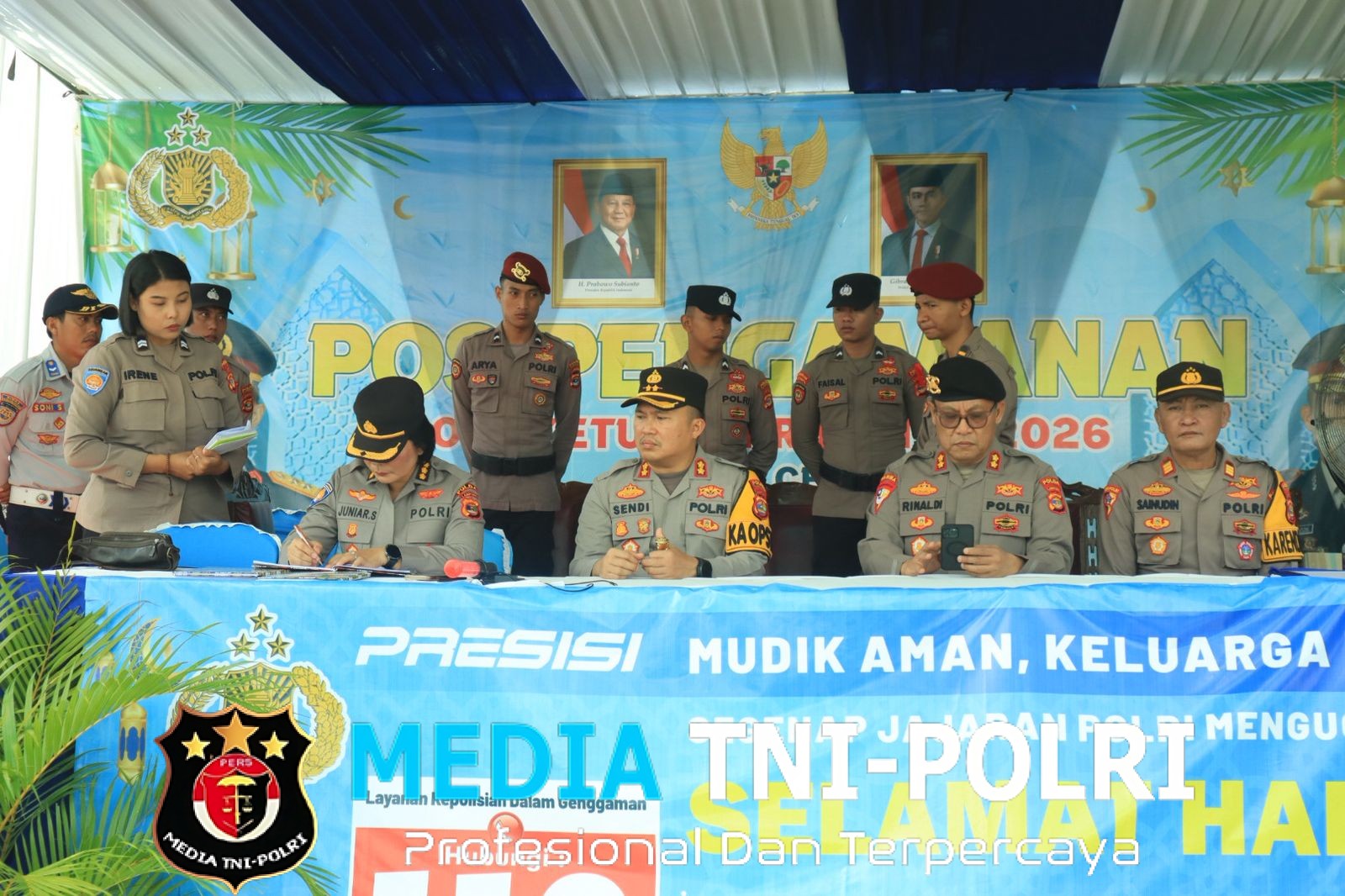 Pamatwil Polda Lampung Bersama Kapolres Tulang Bawang Barat Cek Pos Pengamanan Ops Ketupat Krakatau 2026