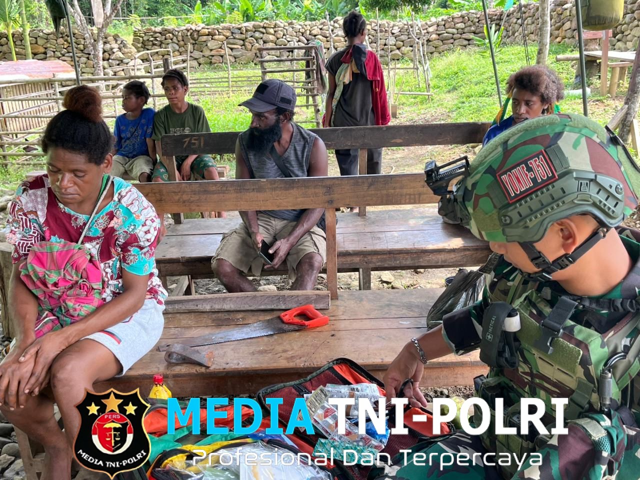 Pos Selal Satgas Swasembada Yonif 751/VJS Layani Pengobatan Gratis untuk Warga Beringin–Dipol Tangani Keluhan Gatal, Radang, Telinga Bengkak hingga Cedera Lutut